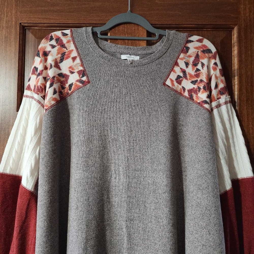 Plus Size Patchwork Sleeve Mixer Tee